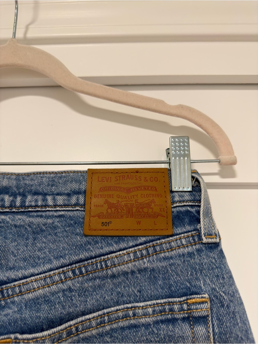 Levi’s 501 High-Rise Jeans - Picture 8 of 9
